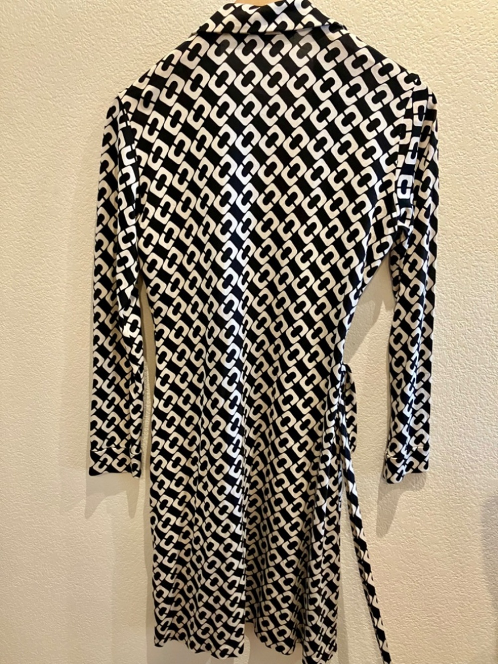 DVF Diane von Furstenberg Julian 100% Silk Jersey Wrap Dress - Picture 7 of 9
